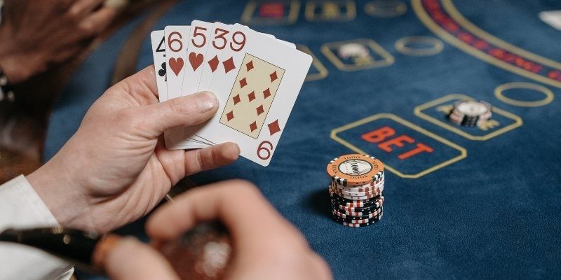 Cách chơi Baccarat theo canh chuỗi